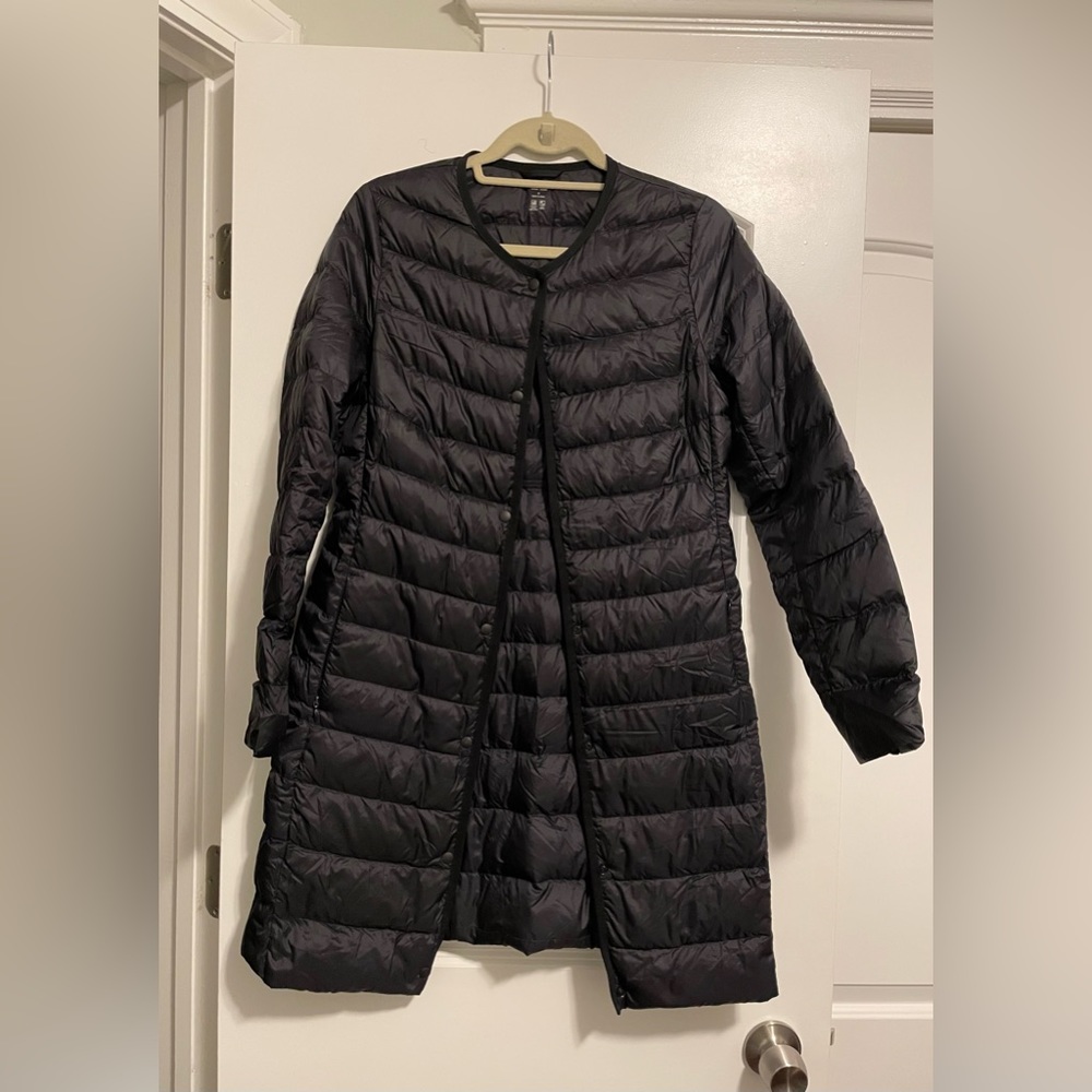 UNIQLO ultra light down jacket